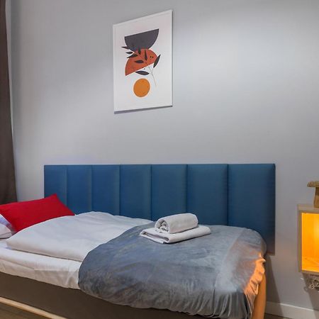 Friendhouse Apartments Avenue Краков Экстерьер фото