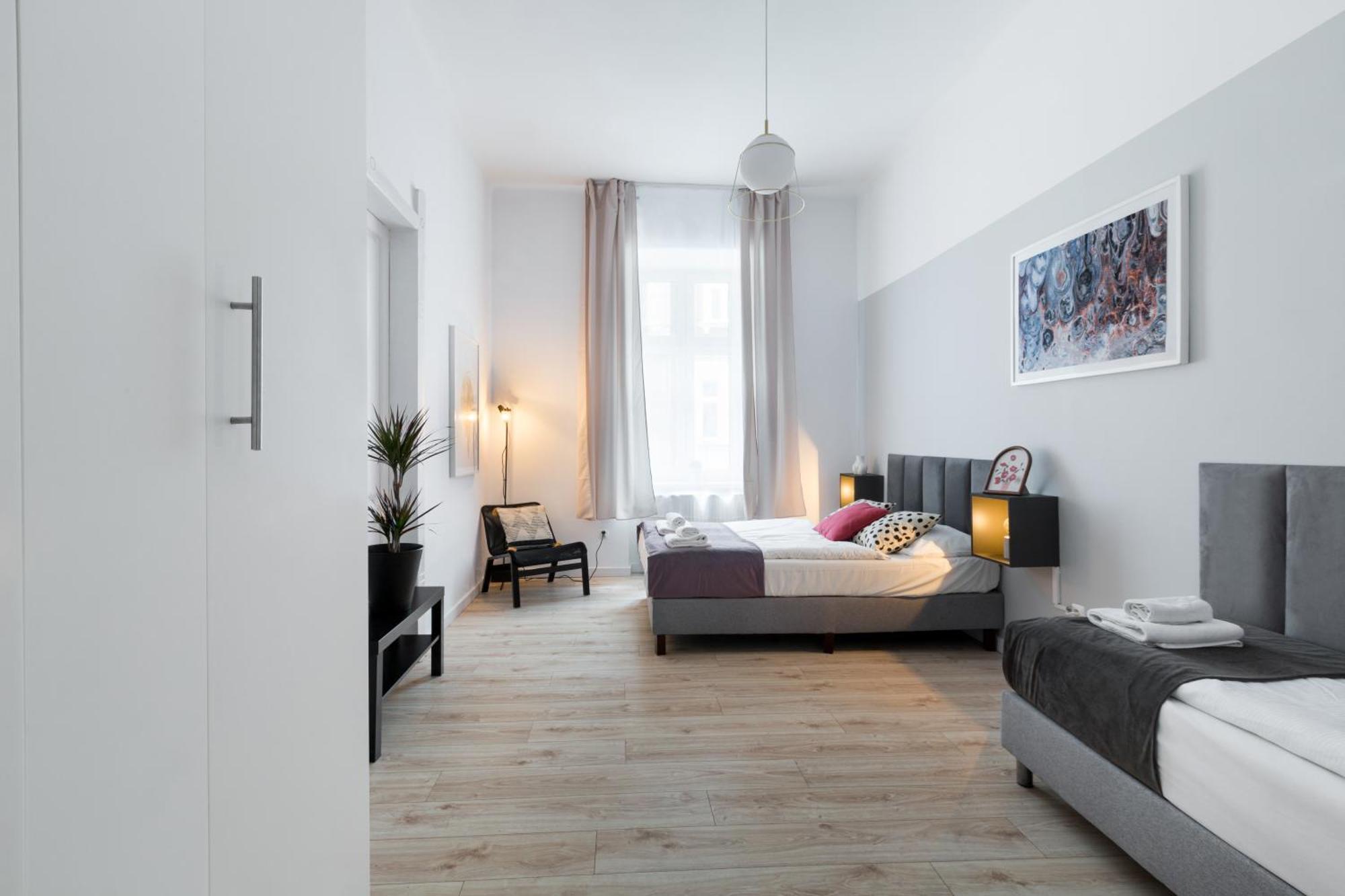 Friendhouse Apartments Avenue Краков Экстерьер фото
