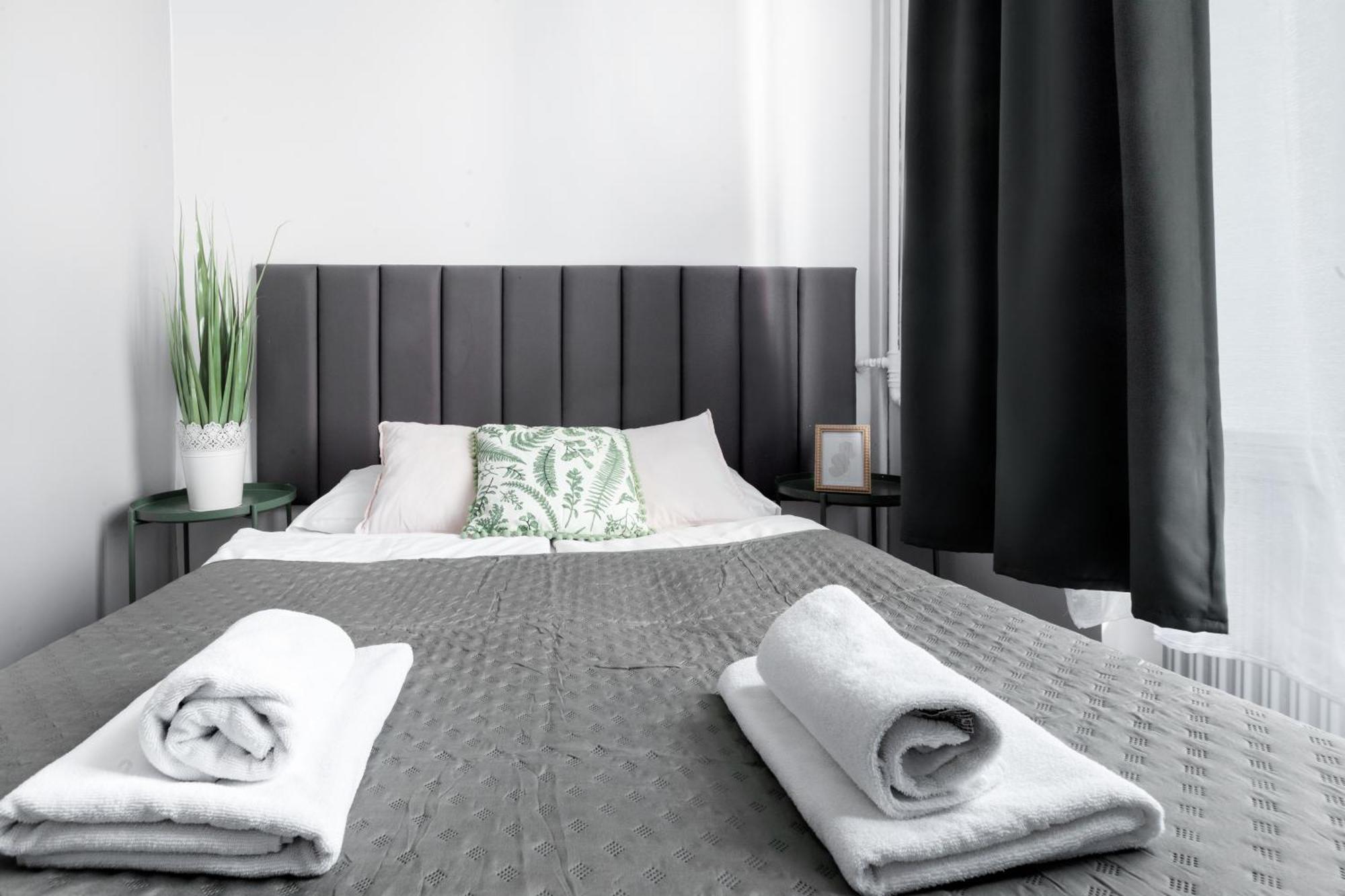 Friendhouse Apartments Avenue Краков Экстерьер фото